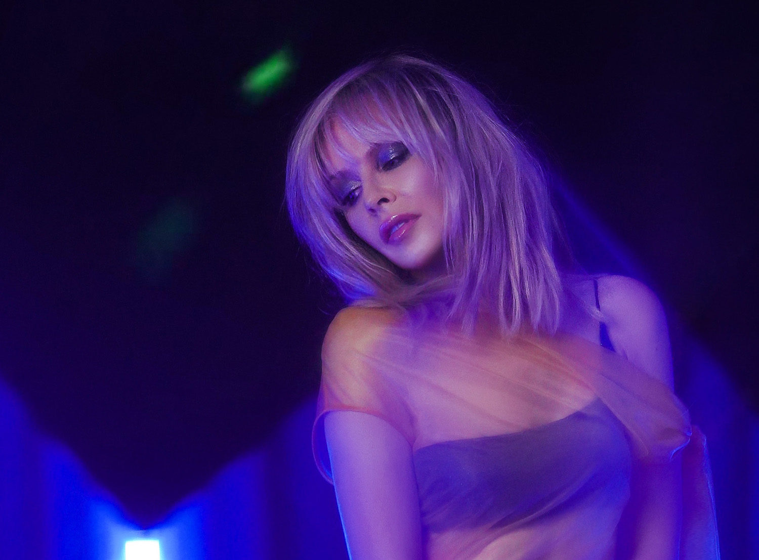 In Seide gehüllt: Auch mit 52 ist Kylie Minogue noch Stil- und Pop-Ikone. Foto: Denys Dionysios