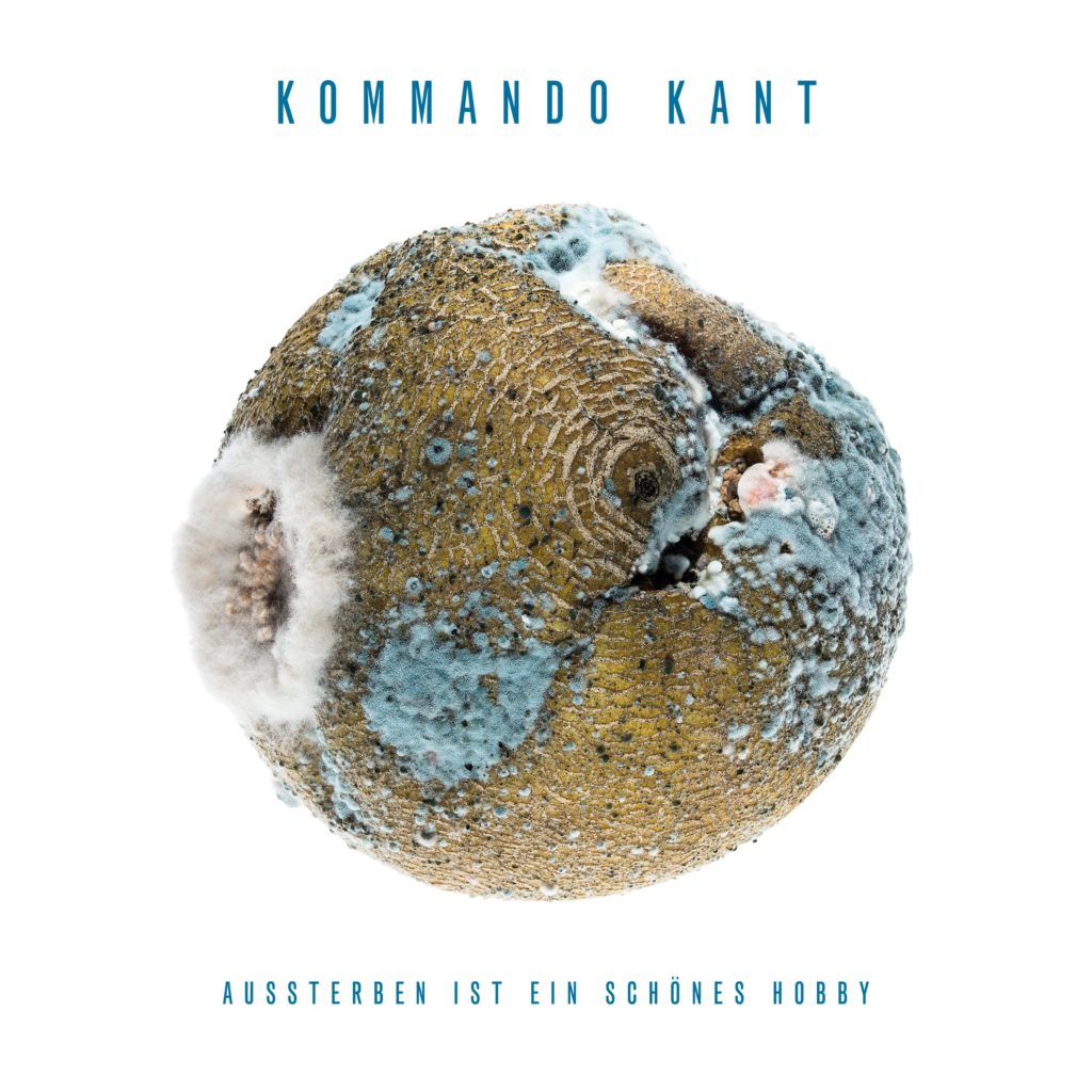 Das Cover des zweiten Albums von Kommando Kant:„Aussterben ist ein schönes Hobby“. Foto: DevilDuck Records