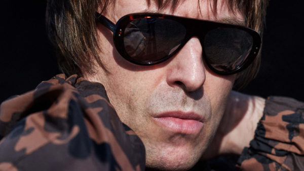 Liam Gallagher hat gerade zwei neue Alben herausgebracht und spielt am Wochenende wieder in Knebworth, wo seine Band Oasis schon legendäre Konzerte gespielt hat. Foto: Warner Music