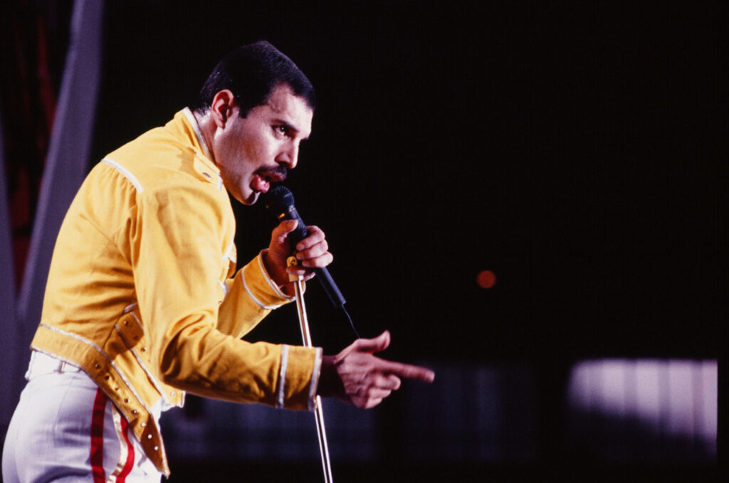Queen-Sänger Freddie Mercury auf der „Magic Tour“ 1986.