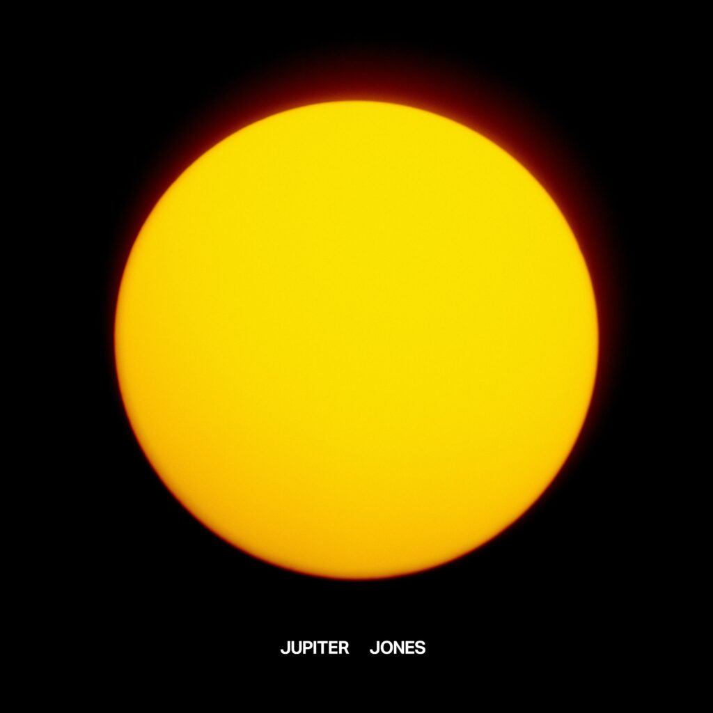 Das Cover des Jupiter Jones-Albums „Die Sonne ist ein Zwergstern“.