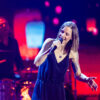 Christina Stürmer steht während der Aufzeichnung der „Die große Silvester Show“ auf der Bühne.