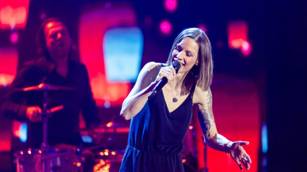 Christina Stürmer steht während der Aufzeichnung der „Die große Silvester Show“ auf der Bühne.