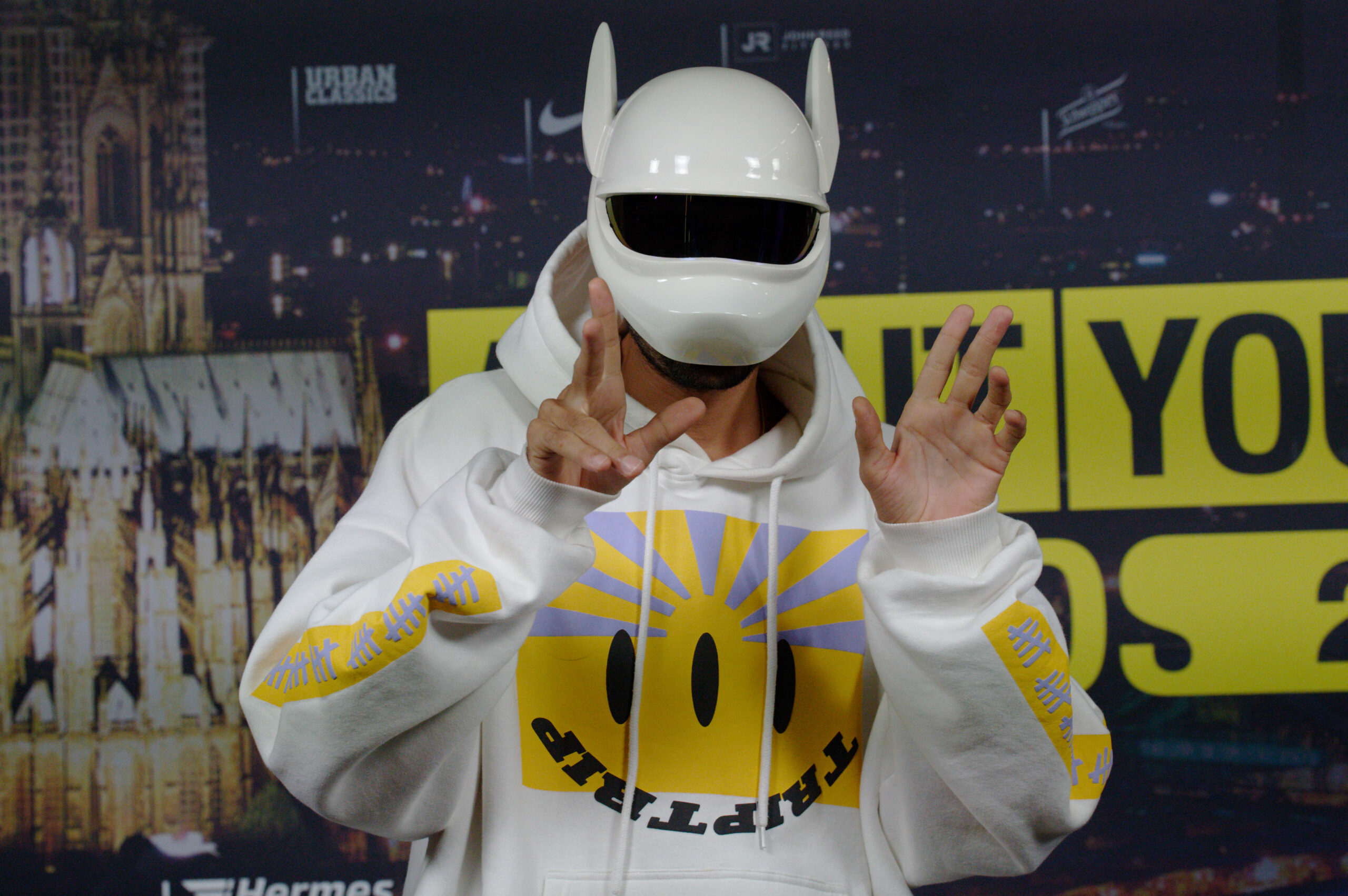 Rapper Cro mit Maske