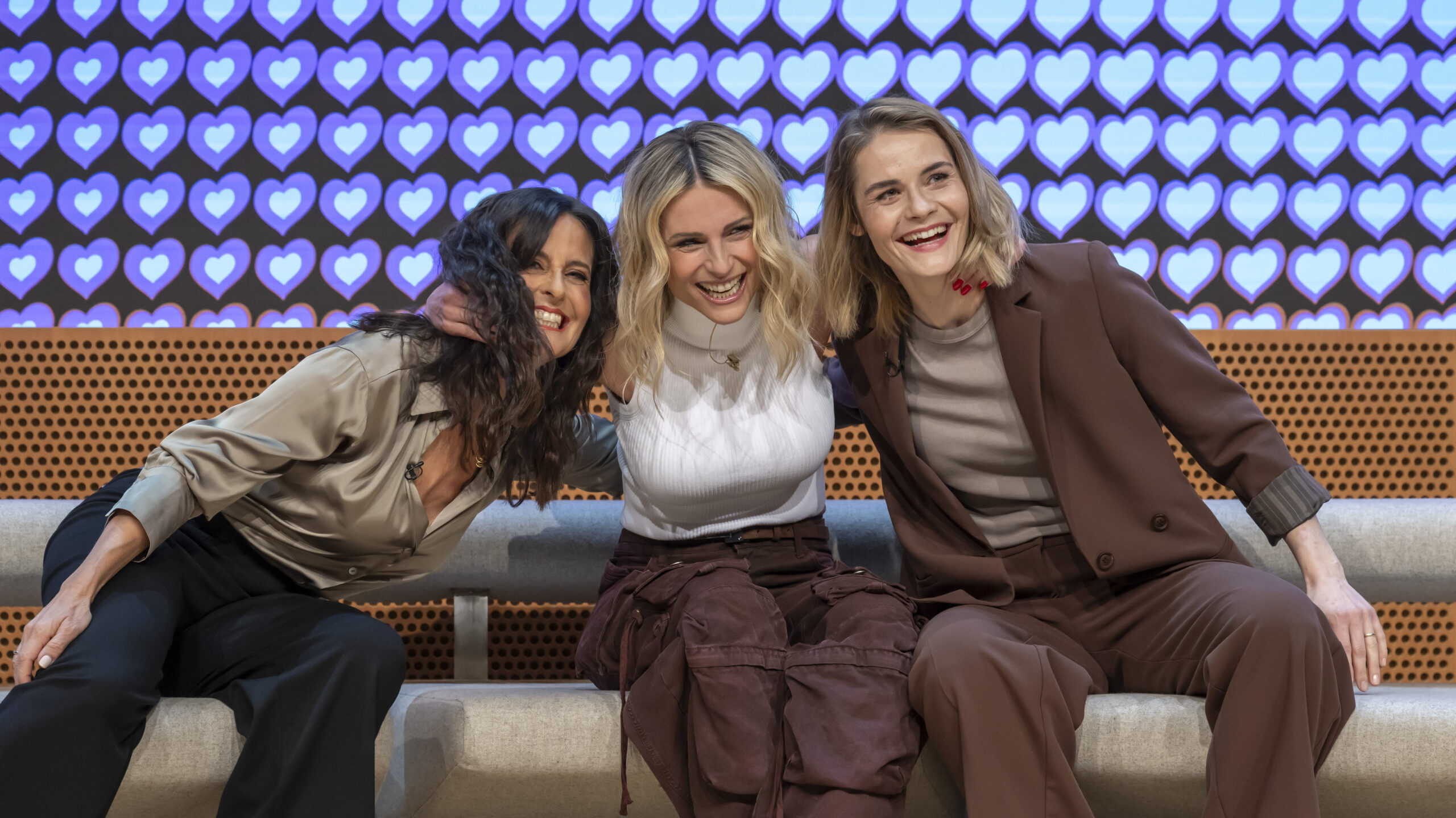 ESC 2025 Moderatorinnen Hunziker, Brugger, Studer