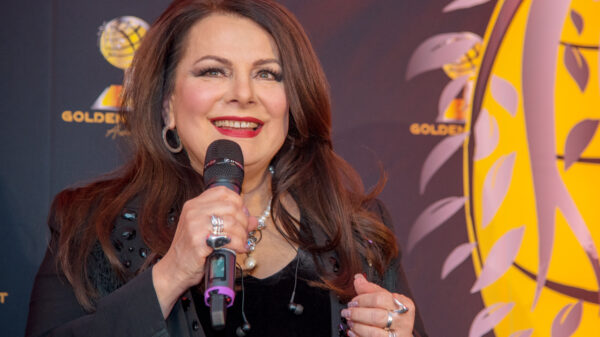 Marianne Rosenberg singt bei der Verleihung des „Golden Planet Award“