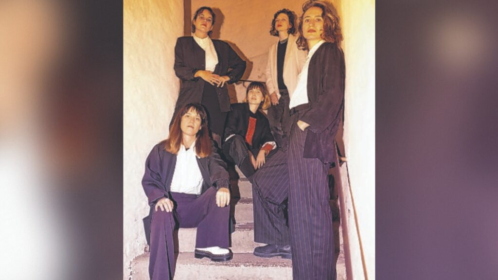 Die Band „Cousines Like Shit“